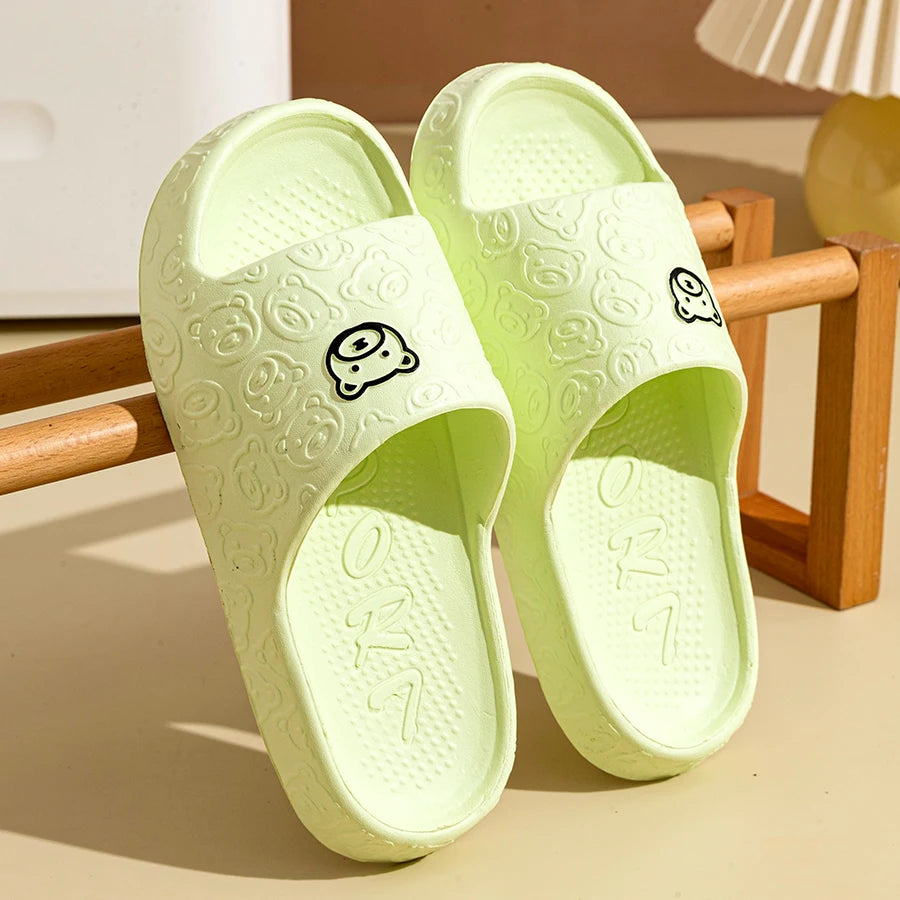 🐻 BearHug™ – Unisex Non-Slip Soft Indoor Slippers