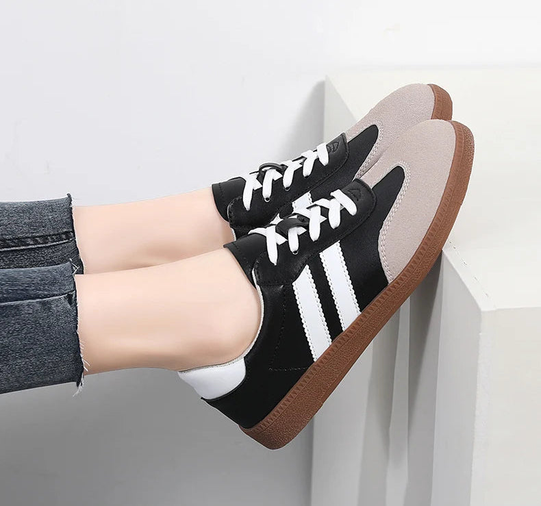 👟 ComfyWalk™ – Women’s Casual Classic Vulcanized Sneakers