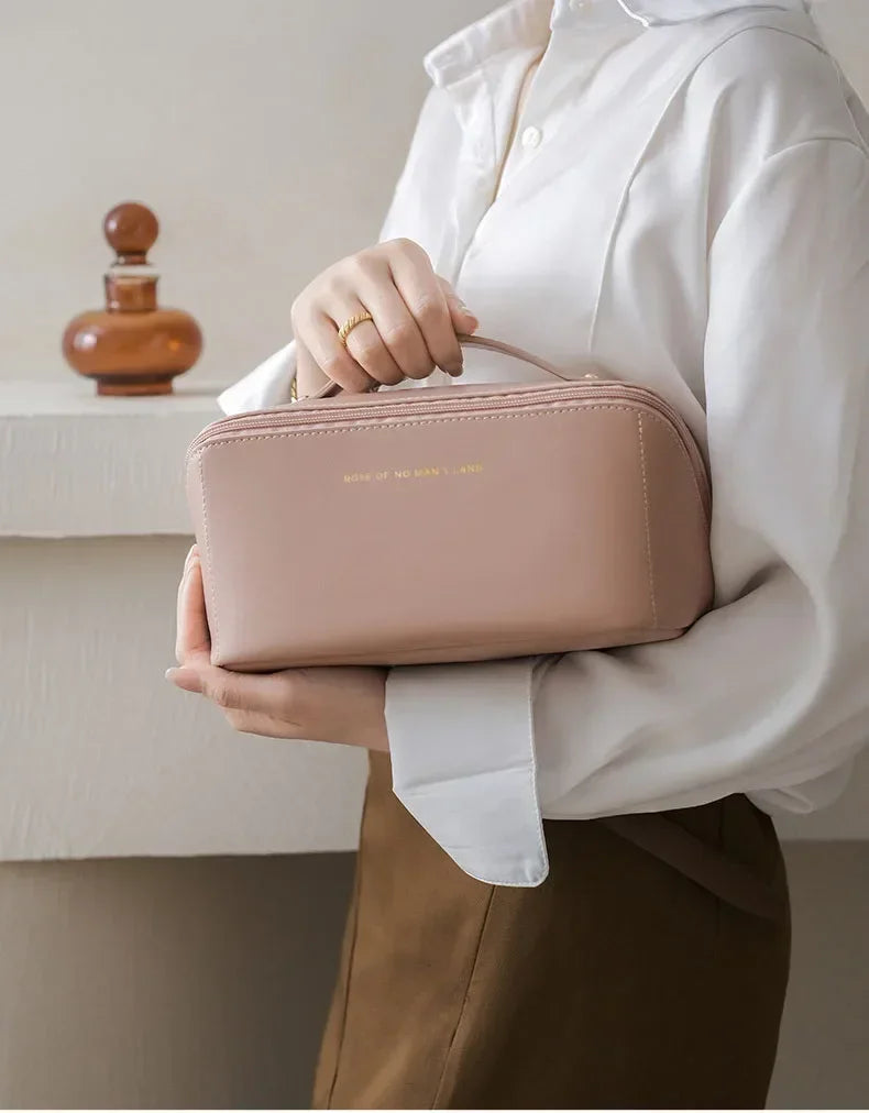 💼 LuxBag™ – Luxury Makeup Organizer & Toiletry Kit